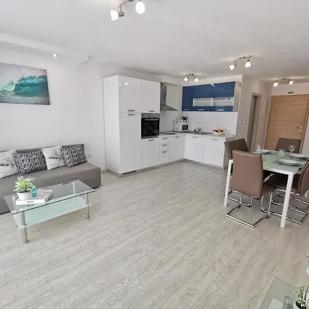 Apartments Rita Nemira Omiš Zewnętrze zdjęcie